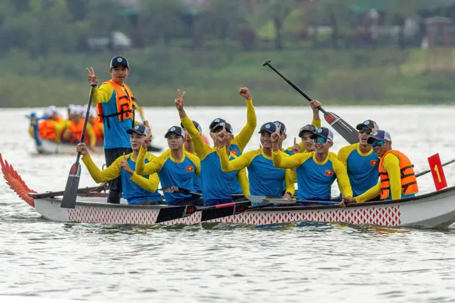 TP Hồ Chí Minh để lại nhiều dấu ấn tại Giải Đua thuyền truyền thống Vô địch quốc gia 2025- Ảnh 12. TP Hồ Chí Minh để lại nhiều dấu ấn tại Giải Đua thuyền truyền thống Vô địch quốc gia 2025- Ảnh 12.