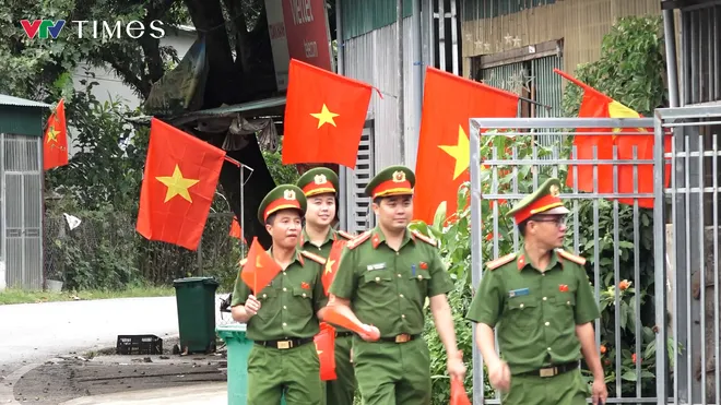 Thiếu tá Công an và những lá cờ thắp sáng biên cương - Ảnh 11.