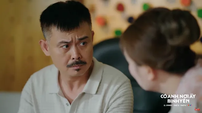 C&oacute; anh, nơi ấy b&igrave;nh y&ecirc;n - Tập 16: Một ch&acirc;n đạp hai thuyền, Bằng thu lợi từ l&atilde;nh đạo x&atilde; - Ảnh 8.