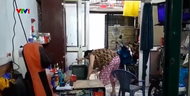 Nhiều khu dân cư tại Hà Nội ngập sâu  - Ảnh 1.