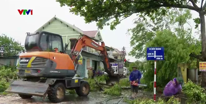 Nghệ An: Tập trung khắc phục hậu quả bão số 5 - Ảnh 1.