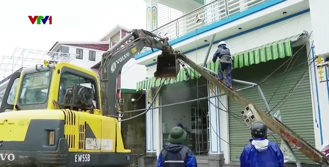 Nghệ An: Tập trung khắc phục hậu quả bão số 5 - Ảnh 2.