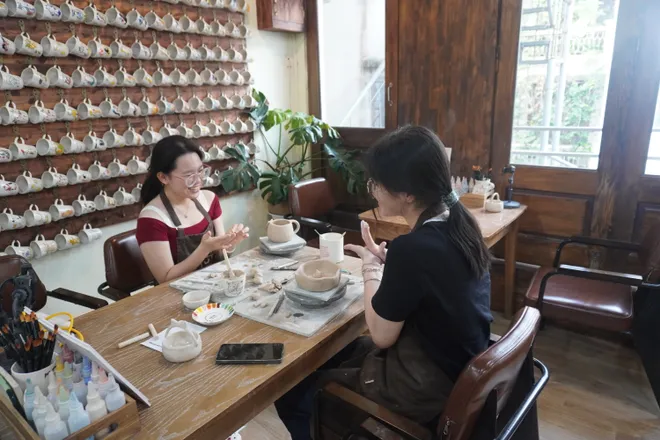 Người trẻ kỷ niệm Quốc khánh bằng sắc màu, mùi hương và sự gắn kết - Ảnh 11.