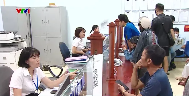 Quá tải trong giải quyết thủ tục hành chính ở cơ sở - Ảnh 6.