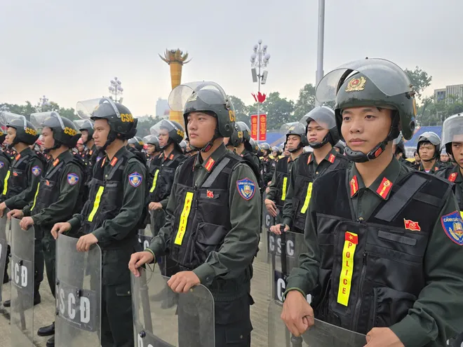 Bộ Công an xuất quân đảm bảo an ninh, trật tự Lễ kỷ niệm, diễu binh, diễu hành A80- Ảnh 8. Bộ Công an xuất quân đảm bảo an ninh, trật tự Lễ kỷ niệm, diễu binh, diễu hành A80- Ảnh 8.