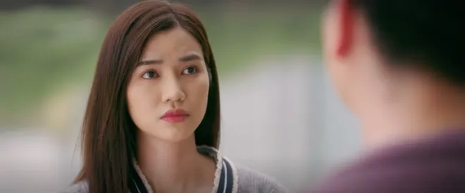 Cầu vồng ở ph&iacute;a ch&acirc;n trời - Tập 26: Tuấn c&ocirc;ng khai tỏ t&igrave;nh với Oanh nơi c&ocirc;ng cộng - Ảnh 18.