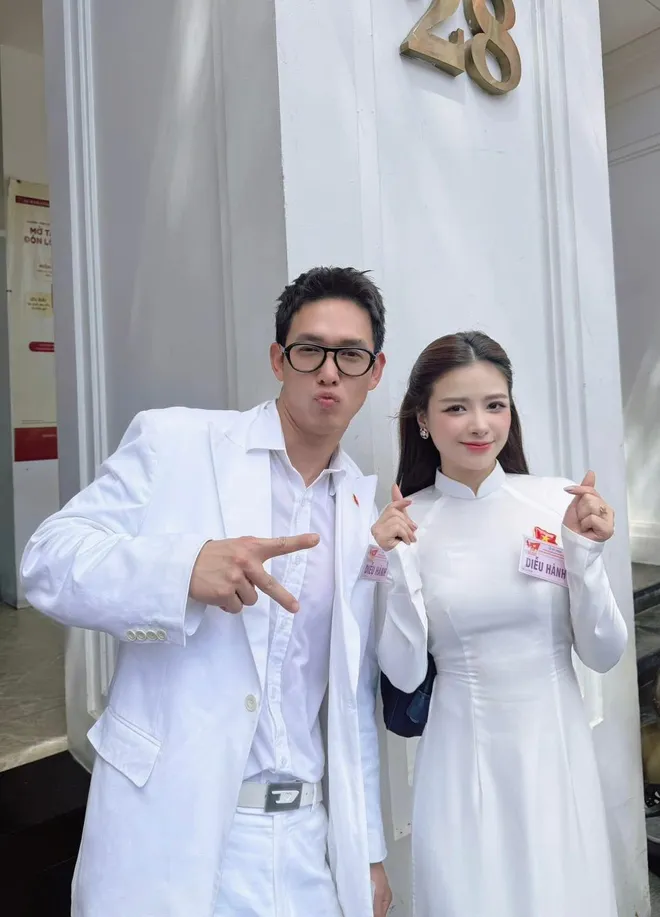 Các nghệ sĩ tưng bừng chia sẻ hình ảnh tại buổi Tổng duyệt Lễ kỷ niệm, diễu binh, diễu hành A80 - Ảnh 19.