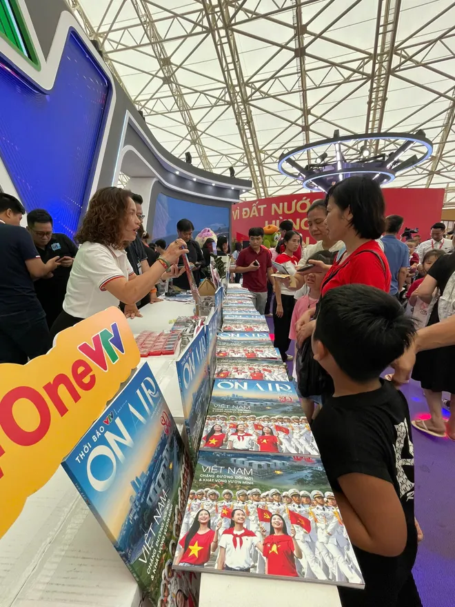 Những hình ảnh ấn tượng tại gian trưng bày VTV ở Triển lãm Thành tựu đất nước - Ảnh 10.