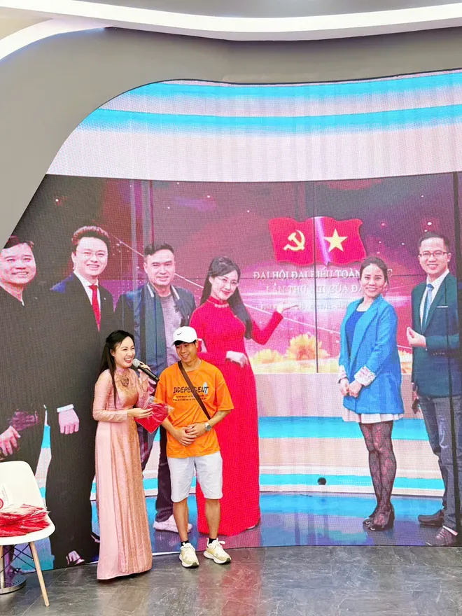 BTV Hoài Anh - Thái Tuấn khuấy động không khí gian trưng bày VTV tại Triển lãm Thành tựu đất nước- Ảnh 4.