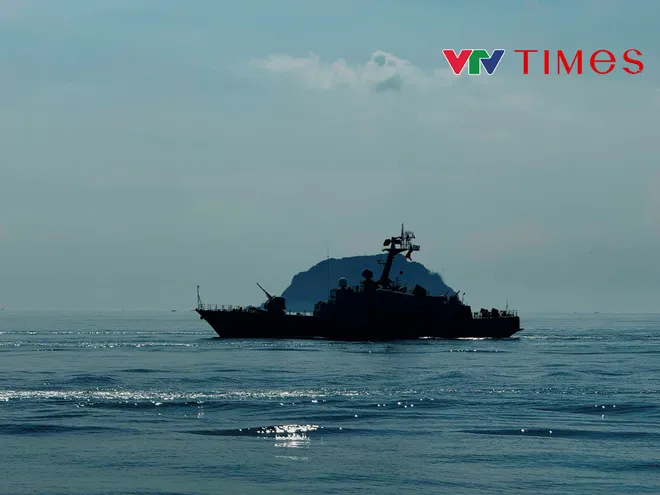 &Ecirc;-k&iacute;p ghi h&igrave;nh m&agrave;n diễu binh lịch sử của Hải qu&acirc;n Việt Nam: "Ch&uacute;ng t&ocirc;i đ&atilde; ho&agrave;n th&agrave;nh nhiệm vụ"- Ảnh 3.