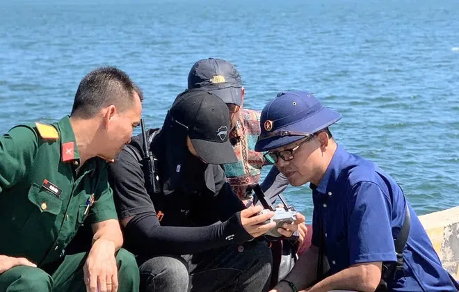 &Ecirc;-k&iacute;p ghi h&igrave;nh m&agrave;n diễu binh lịch sử của Hải qu&acirc;n Việt Nam: "Ch&uacute;ng t&ocirc;i đ&atilde; ho&agrave;n th&agrave;nh nhiệm vụ"- Ảnh 9.