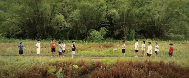 Cách em 1 milimet - Tập 1: Tú và Chiến đọ chiến đấu để giành Đại bản doanh - Ảnh 6.