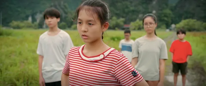 Cách em 1 milimet - Tập 1: Tú và Chiến đọ chiến đấu để giành Đại bản doanh - Ảnh 10.