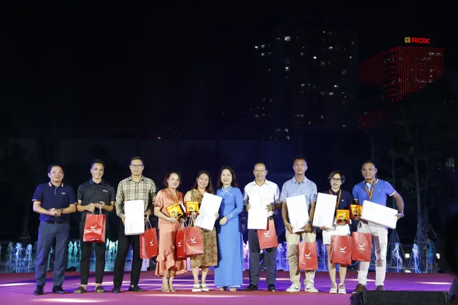 Trao giải các hoạt động kỷ niệm 55 năm Ngày phát sóng chương trình Truyền hình đầu tiên của VTV - Ảnh 8.
