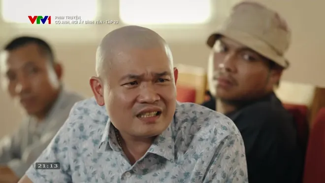 Có anh, nơi ấy bình yên - Tập 23: Hồng Phát mang tiền hối lộ Chủ tịch xã - Ảnh 6.