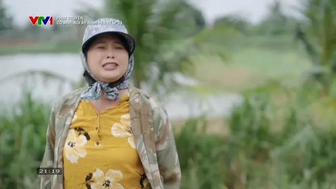 Có anh, nơi ấy bình yên - Tập 23: Hồng Phát mang tiền hối lộ Chủ tịch xã - Ảnh 10.