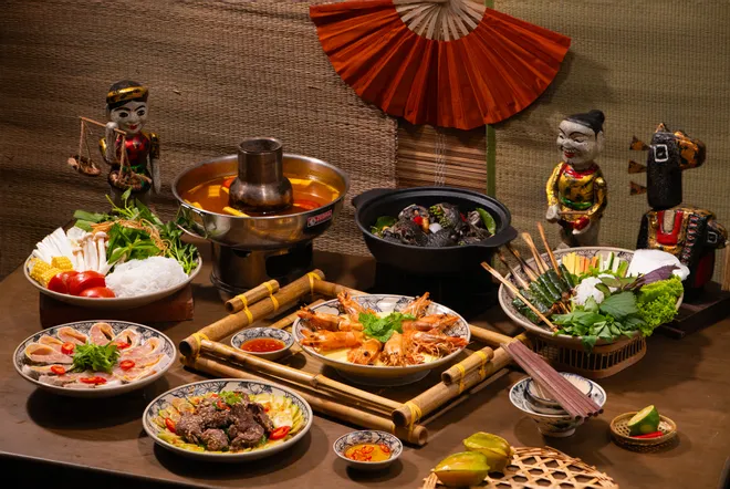 Lát cắt văn hoá Việt trong phố cổ: Múa rối nước gặp gỡ ẩm thực ba miền- Ảnh 4. Lát cắt văn hoá Việt trong phố cổ: Múa rối nước gặp gỡ ẩm thực ba miền- Ảnh 4.