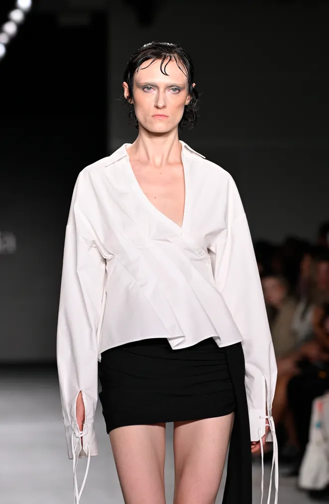 Gen Z Việt làm nức lòng giới mộ điệu tại New York Fashion Week- Ảnh 8. Gen Z Việt làm nức lòng giới mộ điệu tại New York Fashion Week- Ảnh 8.