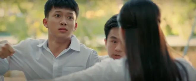 C&aacute;ch em 1 milimet - Tập 4: T&uacute; v&agrave; đ&aacute;m bạn k&yacute; hiệp ước ho&agrave; b&igrave;nh với Chiến đo - Ảnh 22.