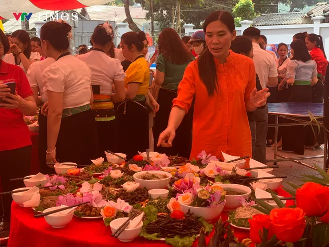 Ẩm thực Vàng Pheo: Hồn núi rừng níu chân du khách - Ảnh 7.