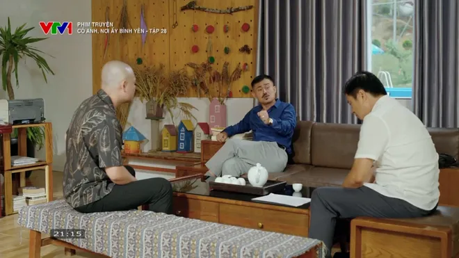 Có anh, nơi ấy bình yên - Tập 28: Hồng Phát bị Bằng nắm thóp - Ảnh 2.