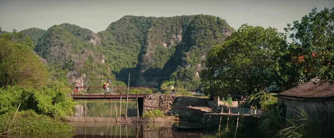 C&aacute;ch em 1 milimet - Tập 5: T&uacute; v&agrave; nh&oacute;m bạn rủ nhau đi th&agrave;nh phố thăm Quy&ecirc;n, cả nh&agrave; lo lắng- Ảnh 10.