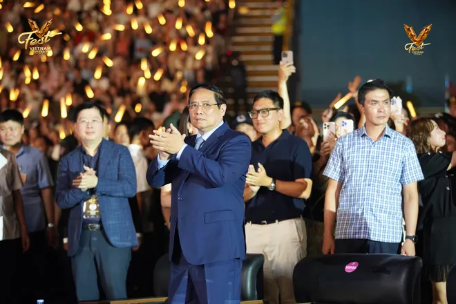 Thủ tướng Phạm Minh Chính tới dự Đại nhạc hội “V Fest - Vietnam Today” - Ảnh 5.