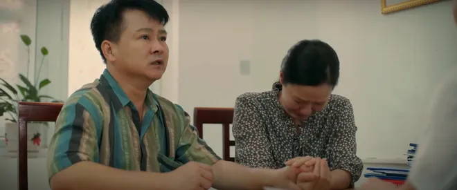 Cách em 1 milimet - Tập 6: Tỷ lệ thành công cho ca phẫu thuật tim của Quyên chỉ có 10%- Ảnh 13. Cách em 1 milimet - Tập 6: Tỷ lệ thành công cho ca phẫu thuật tim của Quyên chỉ có 10%- Ảnh 13.