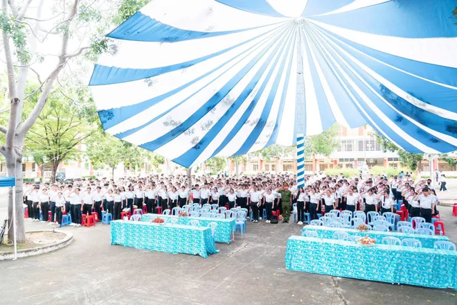 Công an TP Hồ Chí Minh trang bị lá chắn số, chống lừa đảo cho cộng đồng - Ảnh 2.