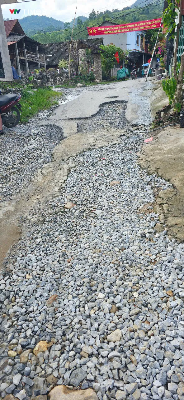 Dự án đường 13 tỉ đồng ở Lào Cai: Kỳ vọng dang dở, bức xúc hiện hữu - Ảnh 11.