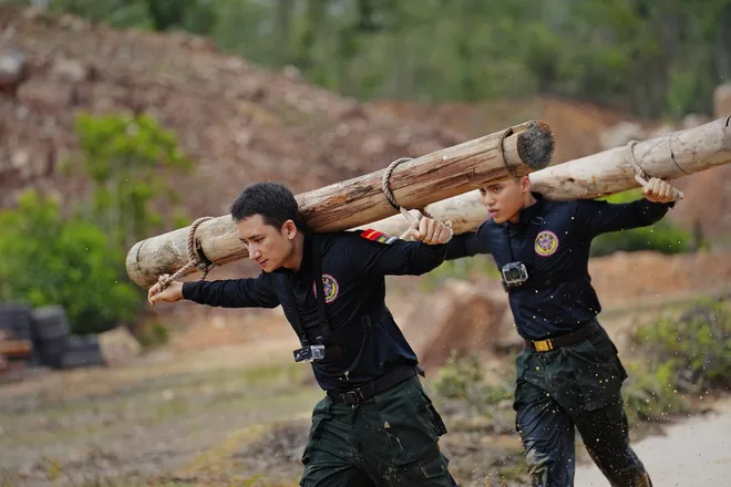 Top 5 nh&acirc;n vật g&acirc;y bất ngờ trong truyền h&igrave;nh thực tế - Ảnh 14.