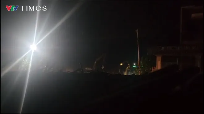 L&agrave;o Cai: Nhiều b&atilde;i c&aacute;t sỏi bị đ&igrave;nh chỉ vẫn c&ocirc;ng khai hoạt động - Ảnh 8.