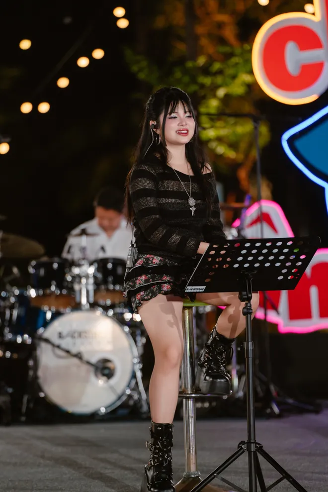 Chuyến xe âm nhạc - Tập 10: Bão Ngọc bùng cháy cùng Hoàng Hải trong ca khúc Hoang mang - Ảnh 2.