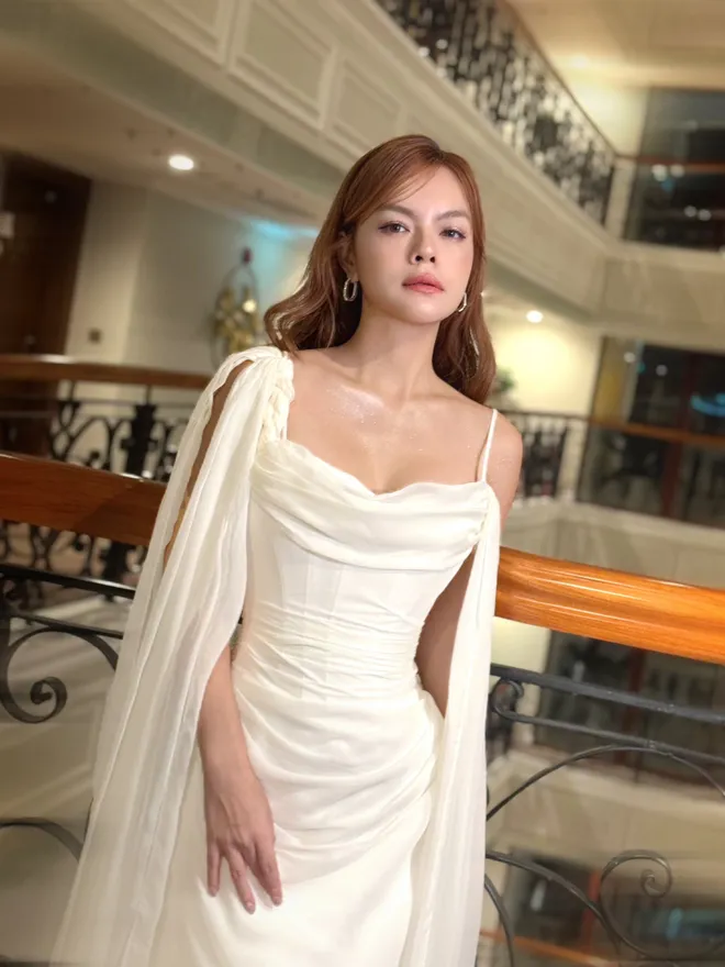 Các nghệ sĩ rời lịch ra sản phẩm, hướng về đồng bào chịu ảnh hưởng bão số 10  - Ảnh 1.
