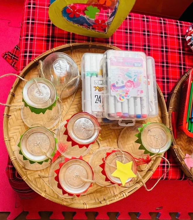 Thử l&agrave;m lồng đ&egrave;n cho trẻ em từ vật dụng quen thuộc- Ảnh 4.