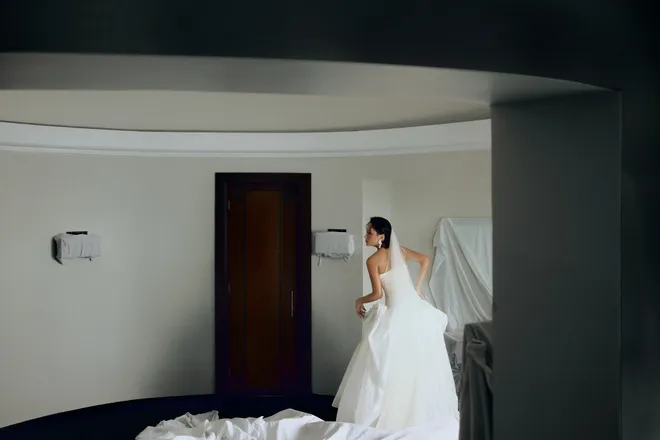 Hồ Thu Anh của "Địa đạo" ki&ecirc;u sa, b&iacute; ẩn trong bộ ảnh chụp tại Huế - Ảnh 7.