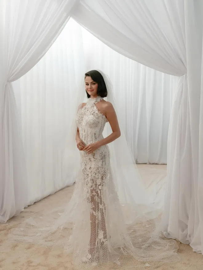 Selena Gomez chia sẻ hình ảnh đám cưới riêng tư - Ảnh 6.