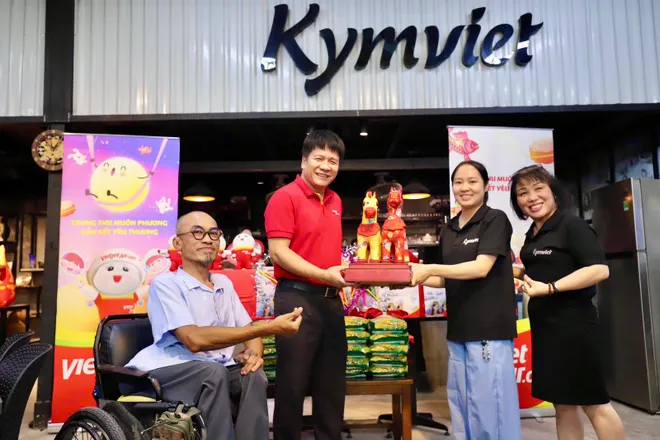 Trung thu 2025 - Cùng Vietjet lan toả yêu thương, phá cỗ trông trăng khắp muôn phương - Ảnh 8.
