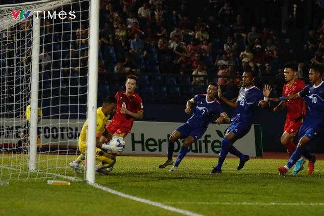 Vượt "ải thể lực" Nepal, ĐT Việt Nam nuôi tham vọng dự Asian Cup 2027- Ảnh 10. Vượt "ải thể lực" Nepal, ĐT Việt Nam nuôi tham vọng dự Asian Cup 2027- Ảnh 10.