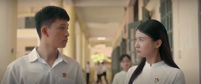 Ali Thục Phương của Cách em 1 milimet mong khán giả tiếp tục dành tình cảm cho "các chiến binh lớn" - Ảnh 13.
