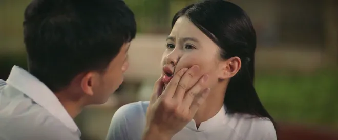 Ali Thục Phương của Cách em 1 milimet mong khán giả tiếp tục dành tình cảm cho "các chiến binh lớn" - Ảnh 12.