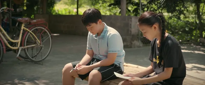 Ali Thục Phương của Cách em 1 milimet mong khán giả tiếp tục dành tình cảm cho "các chiến binh lớn" - Ảnh 3.