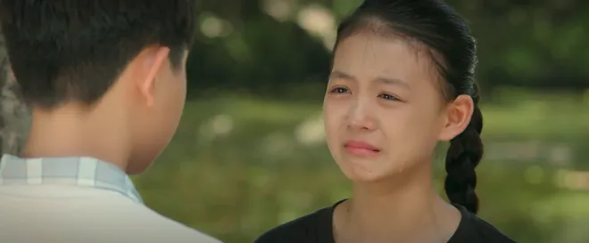 Ali Thục Phương của Cách em 1 milimet mong khán giả tiếp tục dành tình cảm cho "các chiến binh lớn" - Ảnh 1.