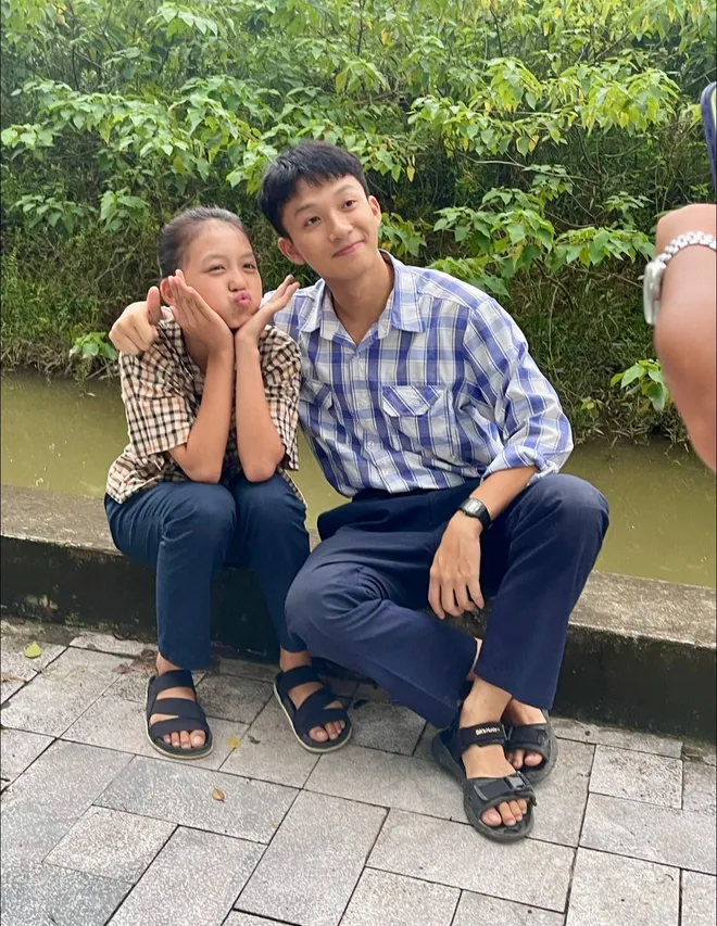 Ali Thục Phương của Cách em 1 milimet mong khán giả tiếp tục dành tình cảm cho "các chiến binh lớn" - Ảnh 18.
