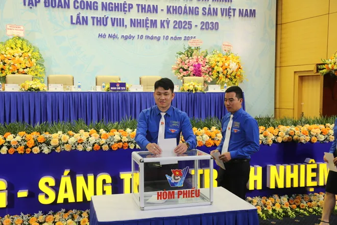 Khơi dậy khát vọng cống hiến của tuổi trẻ TKV trong kỷ nguyên số - Ảnh 7.