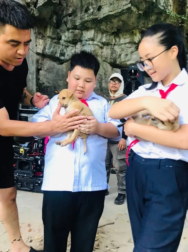 Cách em 1 milimet: Nhiều khoảnh khắc thơ ấu đáng nhớ ở "đại bản doanh" làng Mây - Ảnh 7.