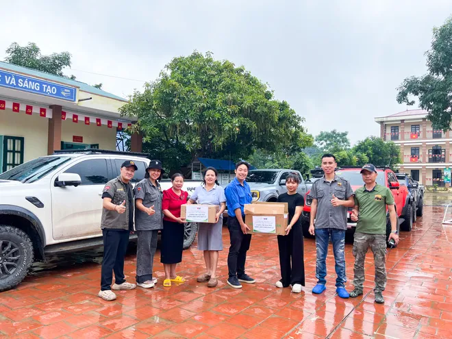 Đoàn Thanh niên VTV trao quà hỗ trợ người dân Thái Nguyên khắc phục hậu quả mưa lũ- Ảnh 17. Đoàn Thanh niên VTV trao quà hỗ trợ người dân Thái Nguyên khắc phục hậu quả mưa lũ- Ảnh 17.