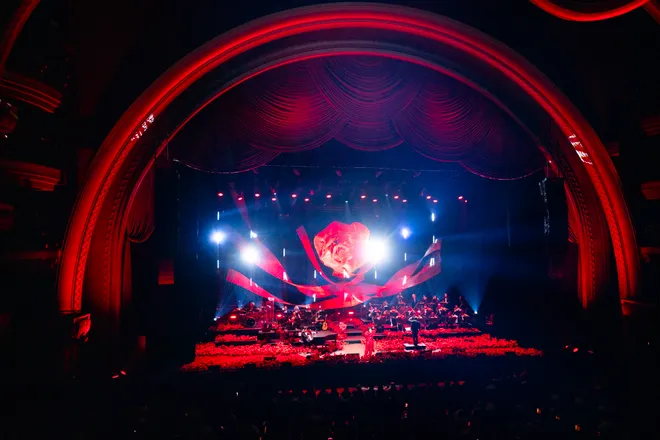 Choáng ngợp với Sketch A Rose của Hà Anh Tuấn tại Dolby Theater - Ảnh 2.