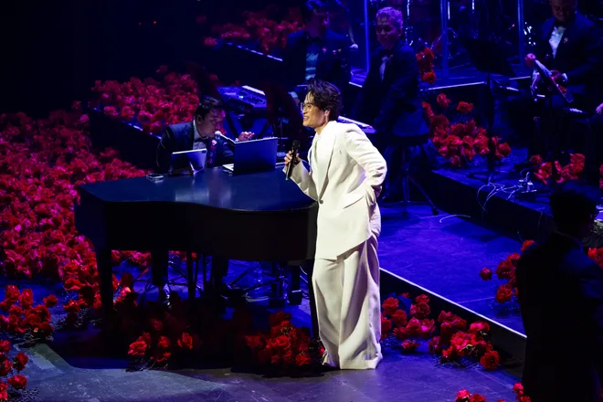 Choáng ngợp với Sketch A Rose của Hà Anh Tuấn tại Dolby Theater - Ảnh 6.