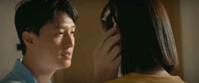 C&aacute;ch em 1 milimet - Tập 15: T&uacute; ch&iacute;nh l&agrave; "c&ocirc; điều dưỡng b&iacute; ẩn" chăm s&oacute;c B&aacute;ch 5 năm trước - Ảnh 16.